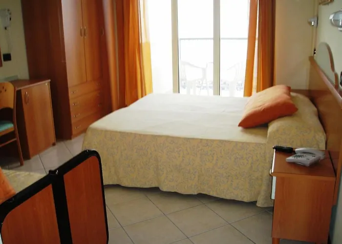 Atlantic Отель 3*