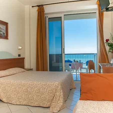 فندق Atlantic 3*