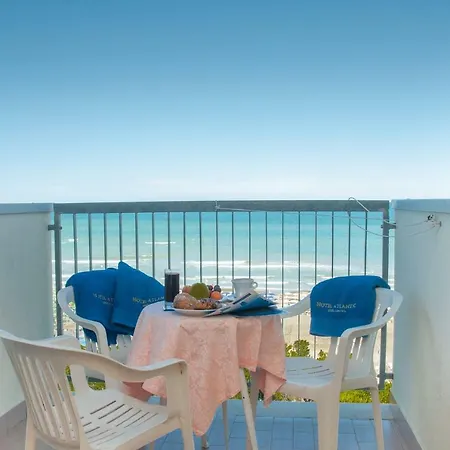 Atlantic Hotel 3*